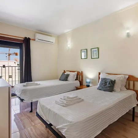 Casa Enxame * Armação de Pêra