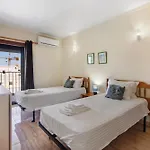 Casa Enxame * Armação de Pêra